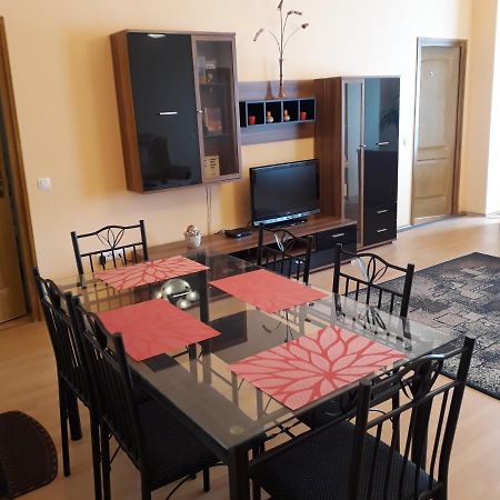 Piac Utcai Apartman Debrecín Exteriér fotografie