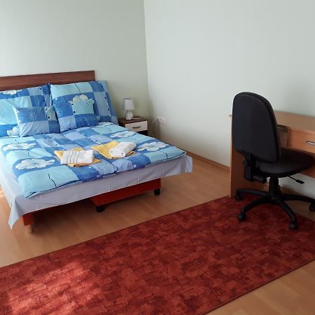 Piac Utcai Apartman Debrecín Exteriér fotografie