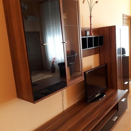 Piac Utcai Apartman Debrecín Exteriér fotografie