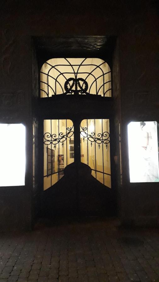 Piac Utcai Apartman Debrecín Exteriér fotografie