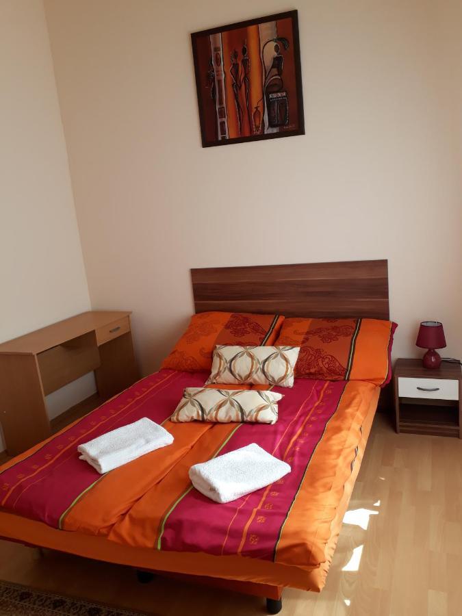 Piac Utcai Apartman Debrecín Exteriér fotografie