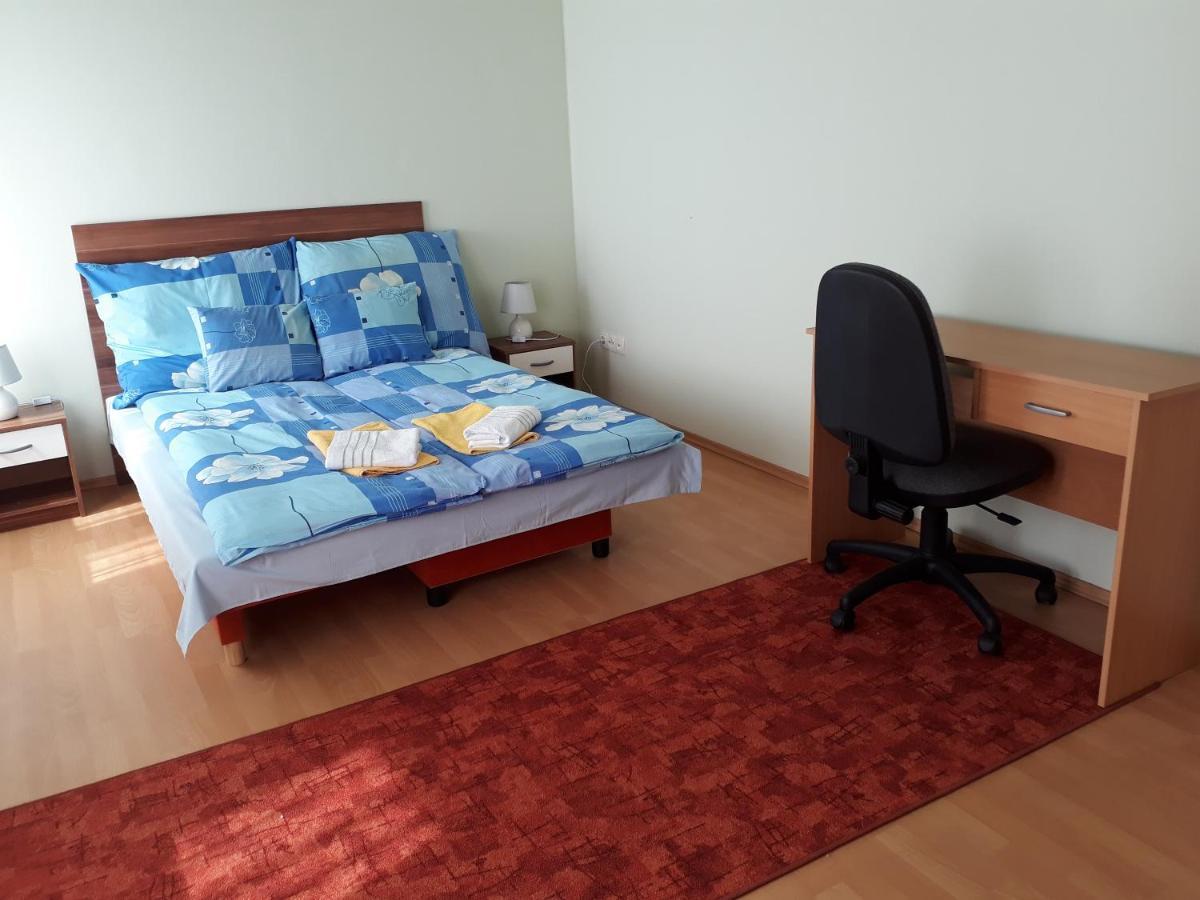 Piac Utcai Apartman Debrecín Exteriér fotografie