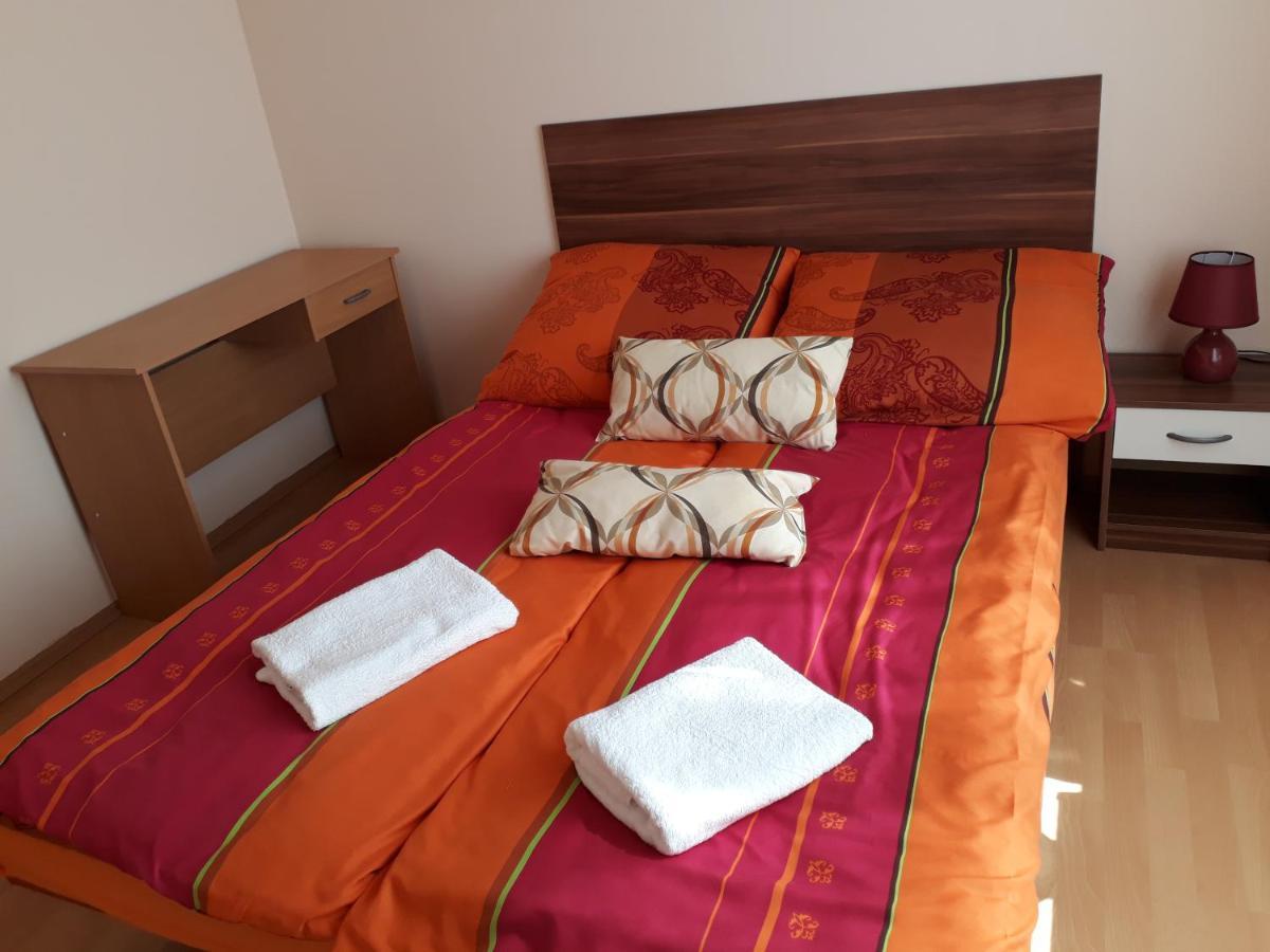 Piac Utcai Apartman Debrecín Exteriér fotografie