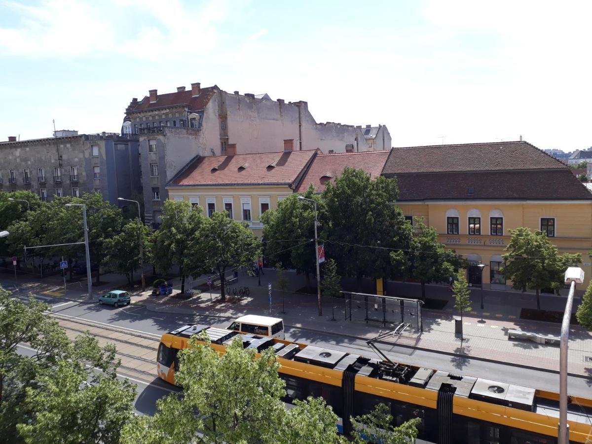 Piac Utcai Apartman Debrecín Exteriér fotografie